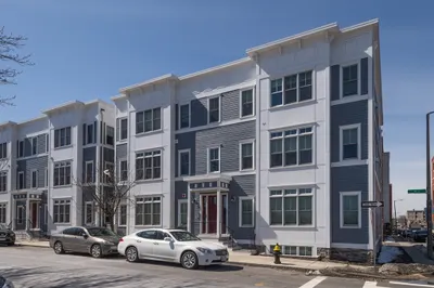 3 M St #4