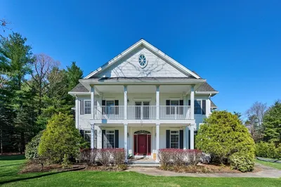 11 Dayton Ln 1