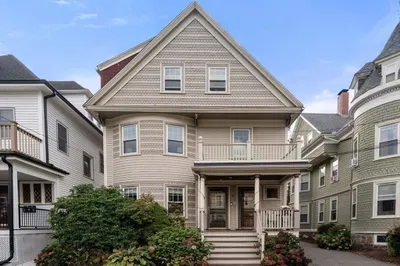 11 Spring Park Avenue #B