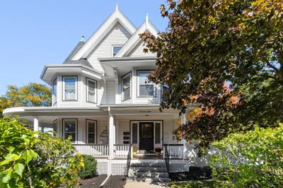 48 Elm Street 1
