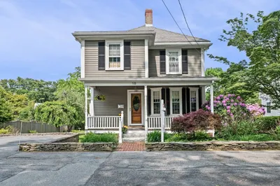 18 East St