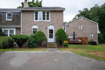 192 Fieldstone Drive #192 1