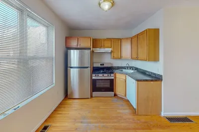 52 Brooks Street #1