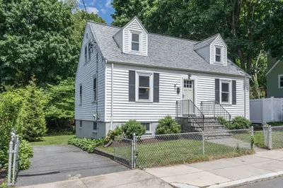 19 Tobin Rd 1