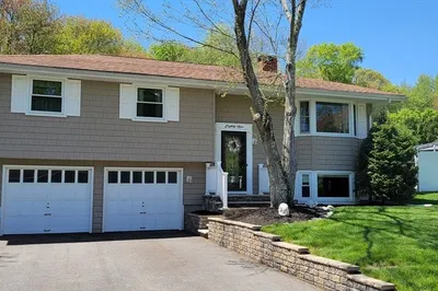 89 Cypress Dr 1