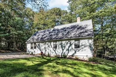 29 Pimlico Pond Rd