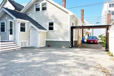 509 Pleasant St