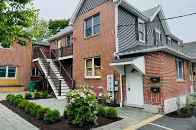 46 Farwell St #2 1