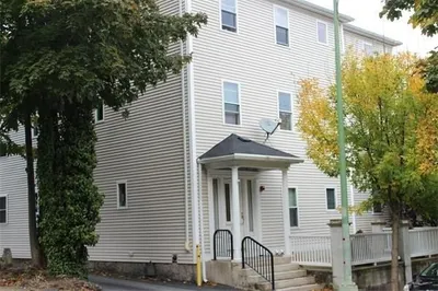 215 Walnut St #11