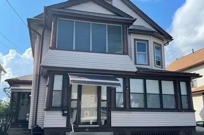 28-30 Ainsworth St 1