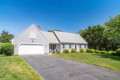 58 Scarsdale Rd 1