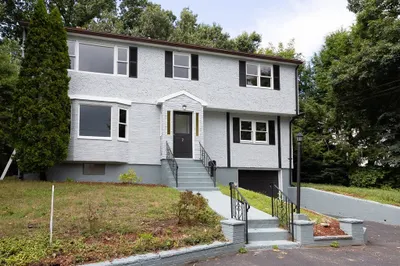 2 Hillcrest Street 1