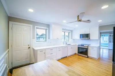 165 Evelyn Rd