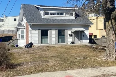 172 Broadway 1
