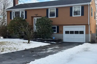 21 Meadowvale Rd