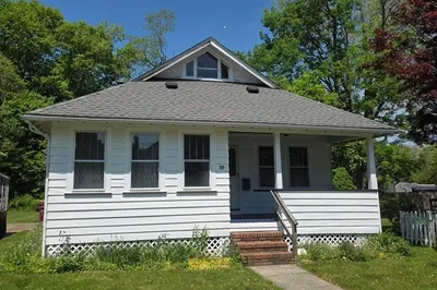 10 Rice Street 1
