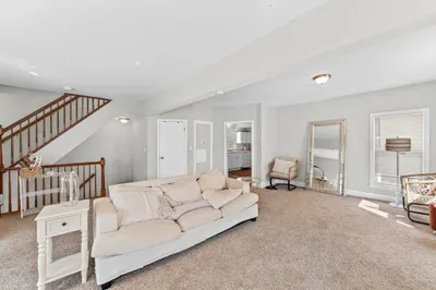 31 Calhoun Ave
