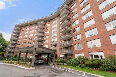 280 Boylston St #213 1
