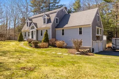 1 Lighthouse Ln 1