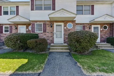 55 Empire St #8
