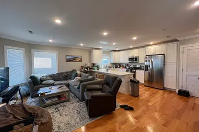 116 Holland St #1L 1