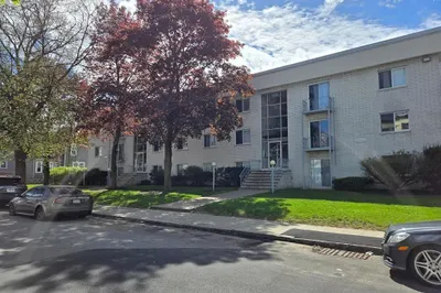 24 Inman St #38 1
