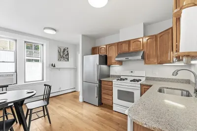 32-34 Ditson St #2 1