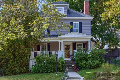 53 Channing St 1