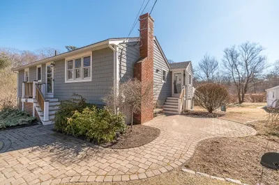45 Stockholm Ave 1