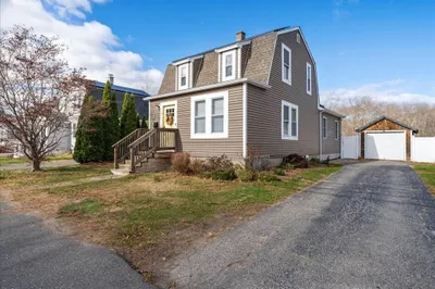 237 Pleasant St