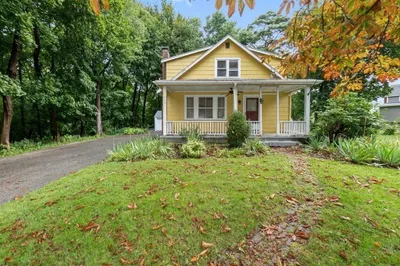 452 Summer St