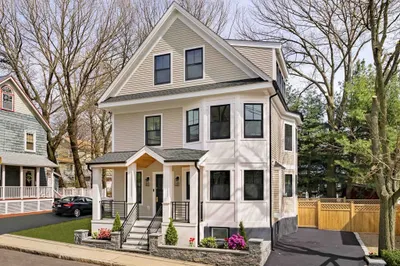 81 Lowell Street