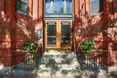 271 Dartmouth Street #2C