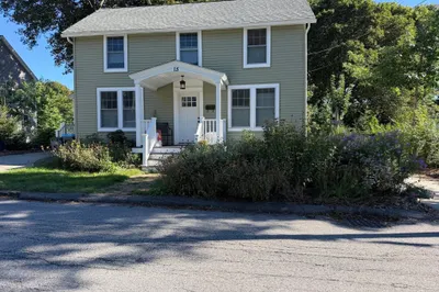 15 Wesleyan St 1