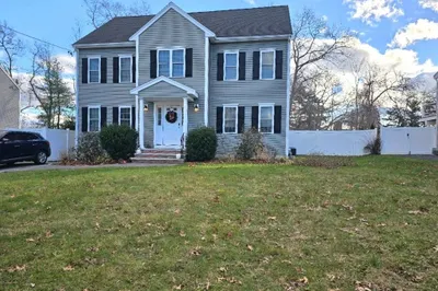 31 Beaver St 1