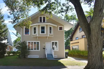 31 Burton St