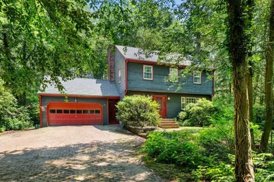 7 Hidden Ledge Rd