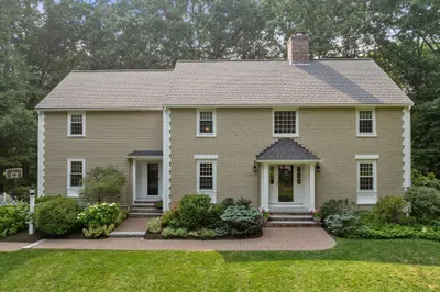 27 Chanticleer Road