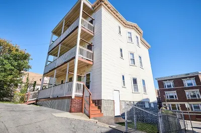 119 Magnoila Street 1