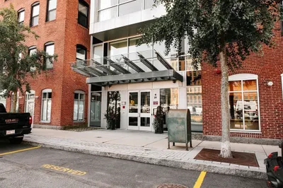 21 Wormwood St #319