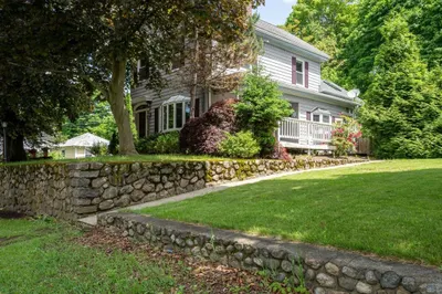 84 Garfield Ave