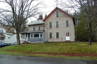 28 Cedar St 1