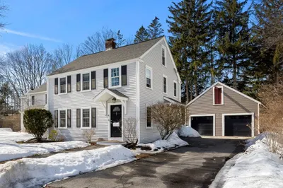 4 Upland Rd 1