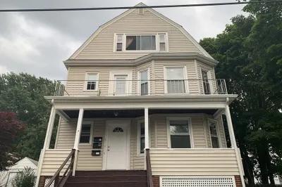 9 Warwick St #2