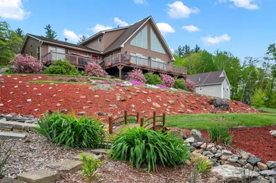 62 Lindsay Lane 1