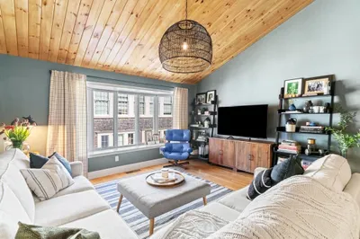 124 Front St #5 1