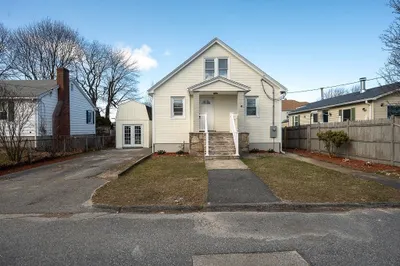 25 Montgomery Ave 1