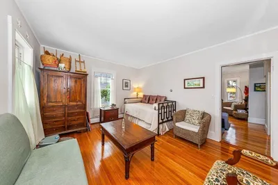 27 Franklin Street #2R 1