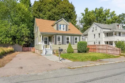 2 Franklin Ave 1