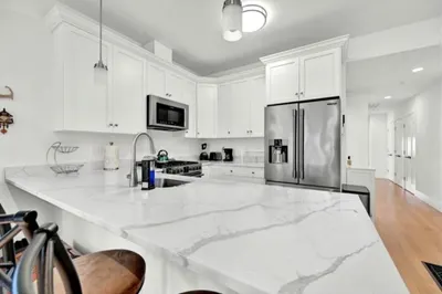 254 Spencer Avenue #5 1
